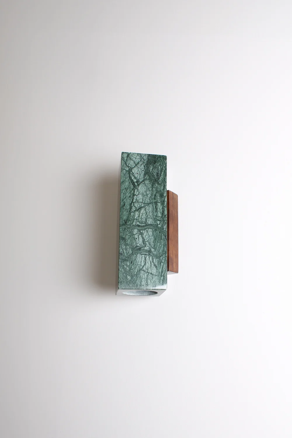 KALI nástěnné svítidlo z mramoru a dřeva