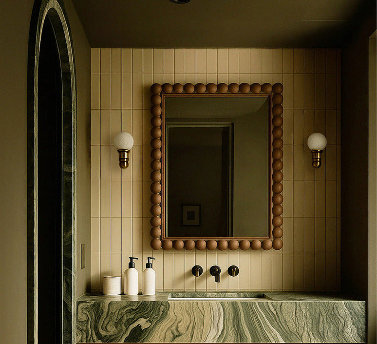 Bilbo artdecové nástěnné světlo z onyxu a mosazi