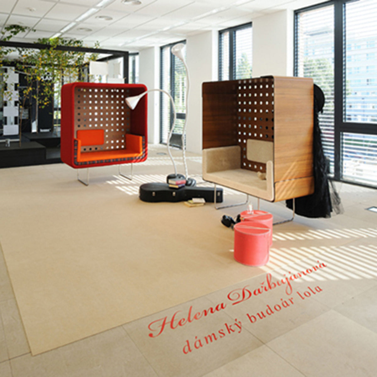 Helena Dařbujánová Dámský budoár Lola