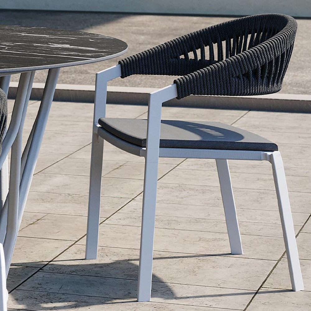 MYYOUR PUSH Zahradní jídelní židle s pletenou opěrkou