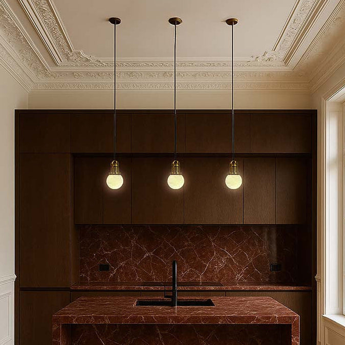 Bilbo artdecové nástěnné světlo z onyxu a mosazi