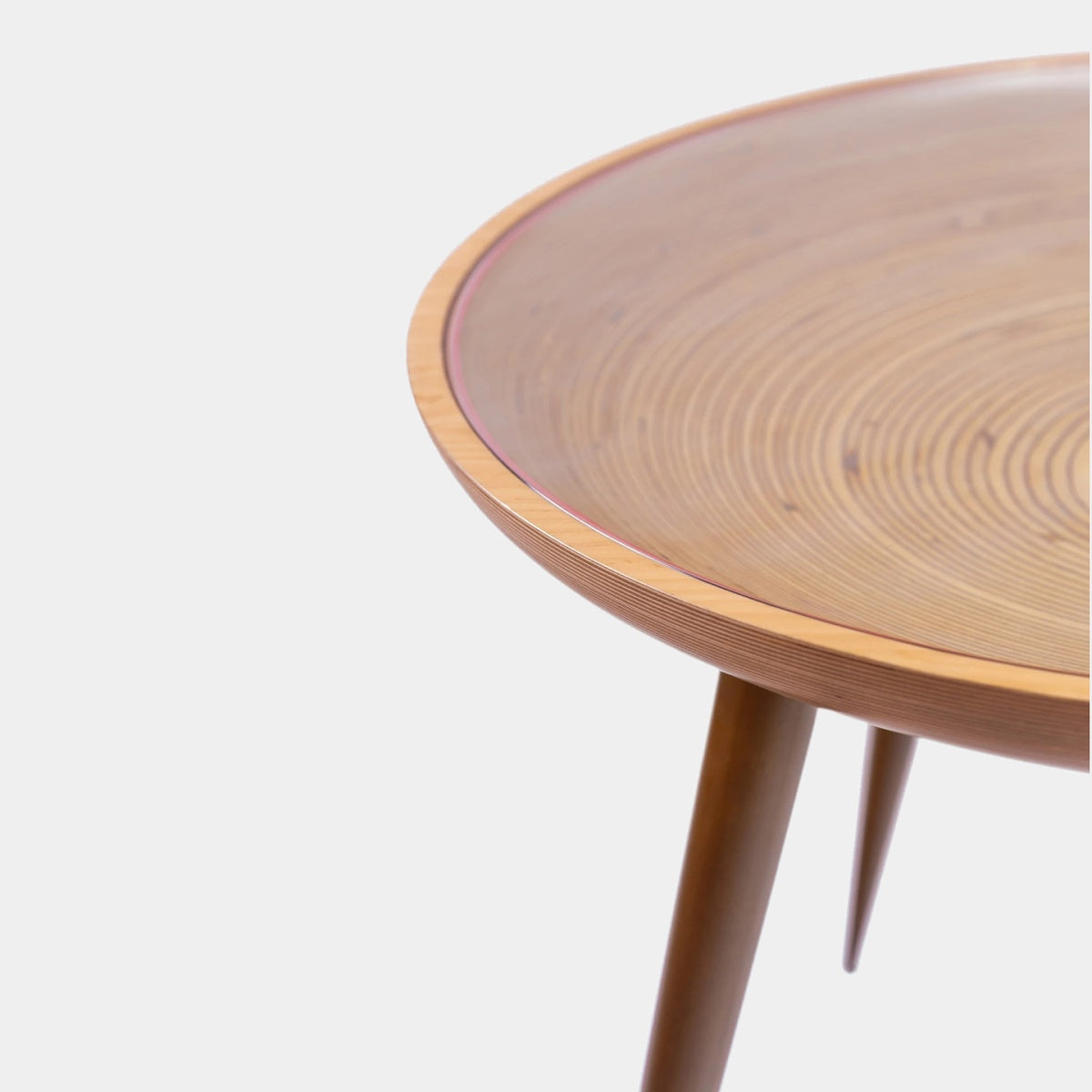 Helena Dařbujánová Designový stolek Makronka