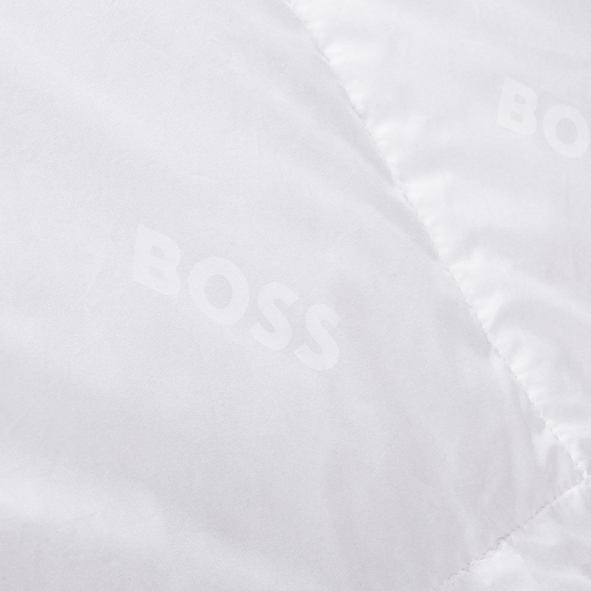 HUGO BOSS HOME hřejivá přírodní přikrýka s husím peřím 195 G/M²