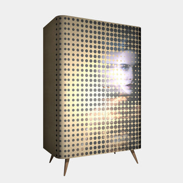 Helena Dařbujánová Designová šatní skříň Ona je...