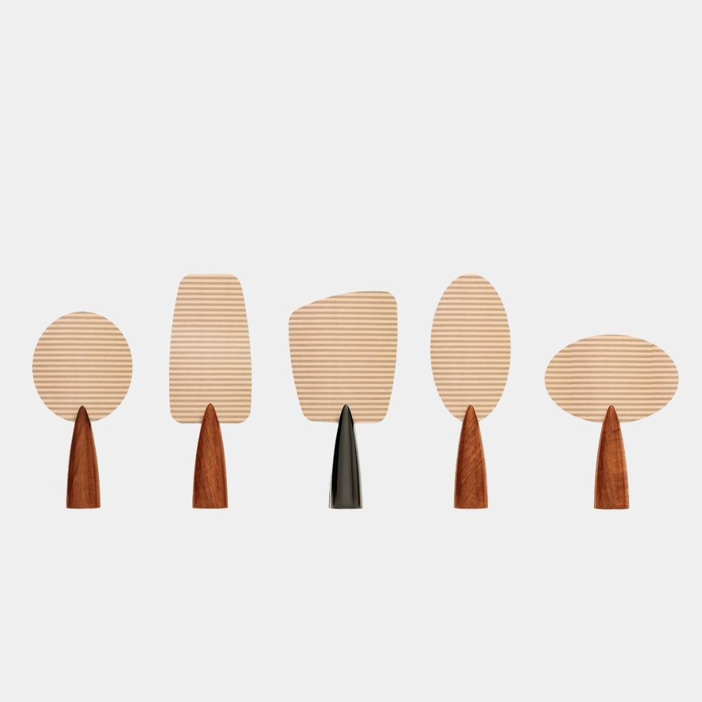 designové zrcátko Audrey – ručně vyráběné z buku a dýhy, kolekce Heleny Dařbujánové