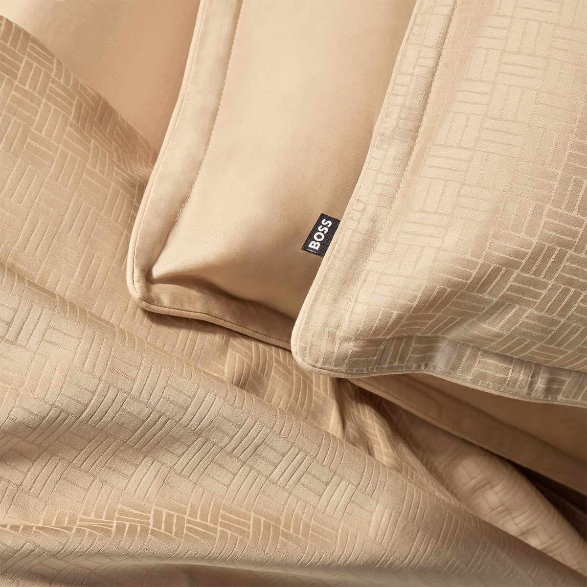 Luxusní povlečení bavlněný satén BOSS Home LATTICE SESAME