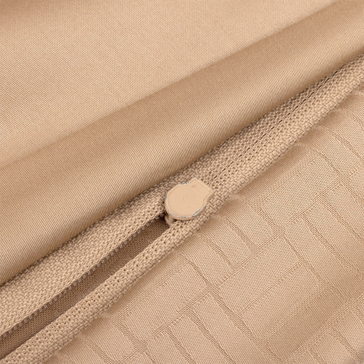 Luxusní povlečení bavlněný satén BOSS Home LATTICE SESAME