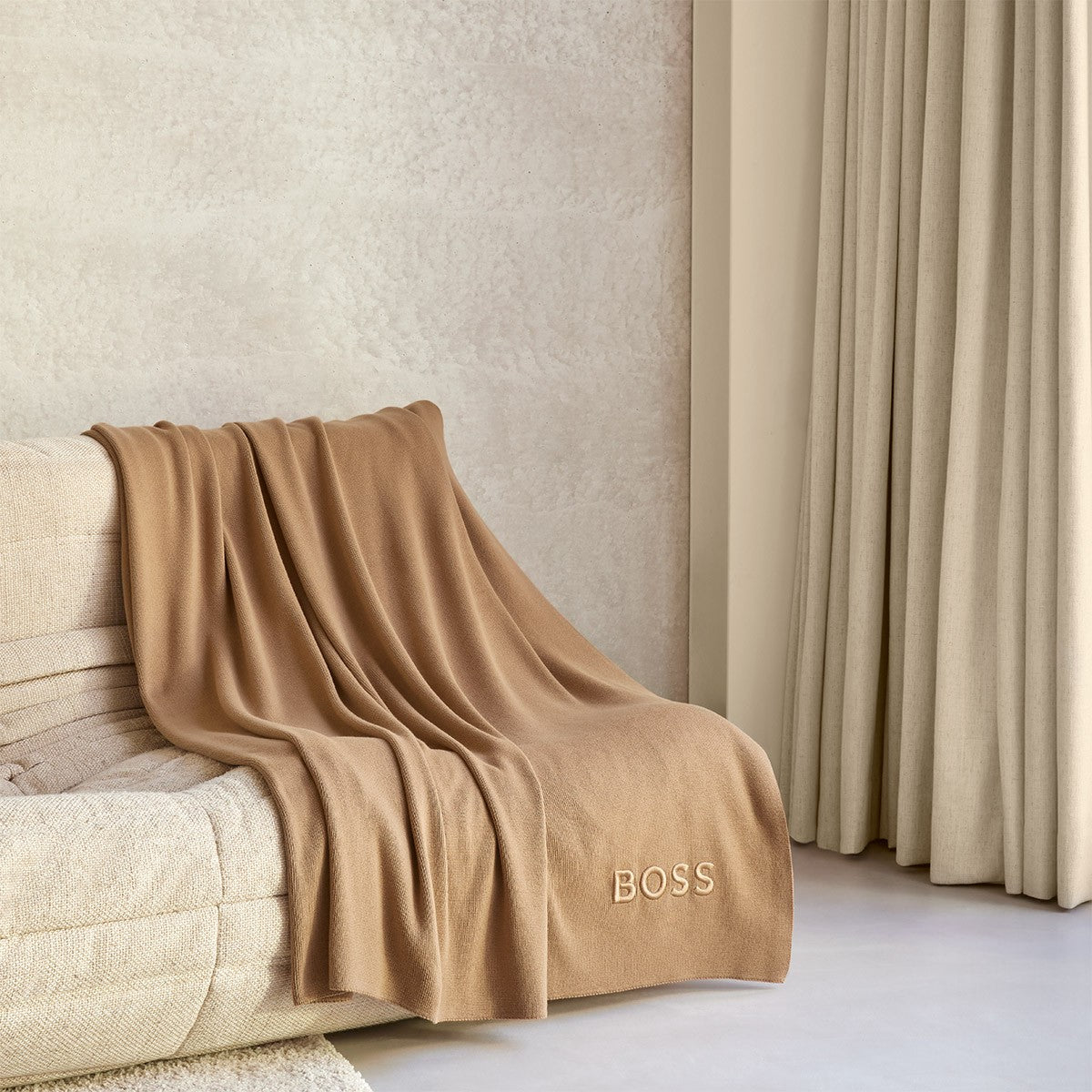 Pohodlná deka z bavlněného úpletu BOSS BOLD LOGO