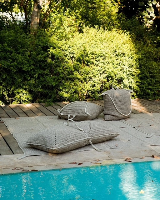 IOTA Designový sedací polštář velký TZATZIKI pro indoor a outdoor
