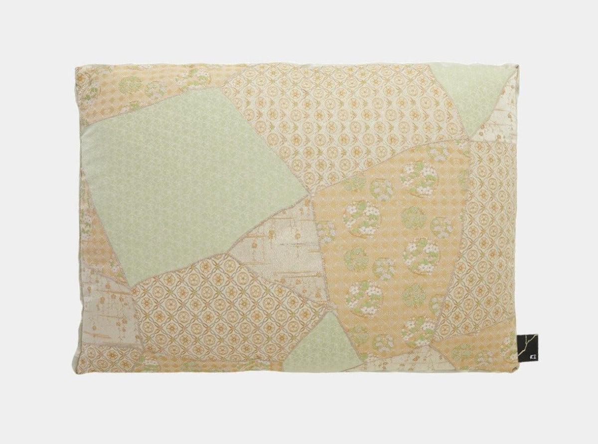 Velký dekorační polštář SAKURA HANATSUGI - K3 - perdonahome