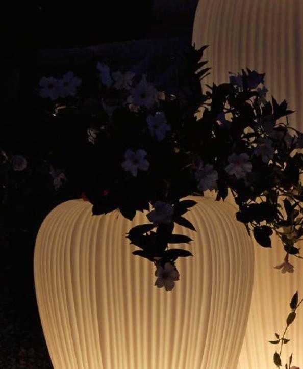 Obří designový květináč SKIN - MYYOUR - perdonahome