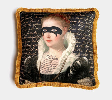 Coreterno sametový polštář Masquerade